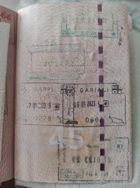 Поврежден загранпаспорт - могут быть проблемы на границе