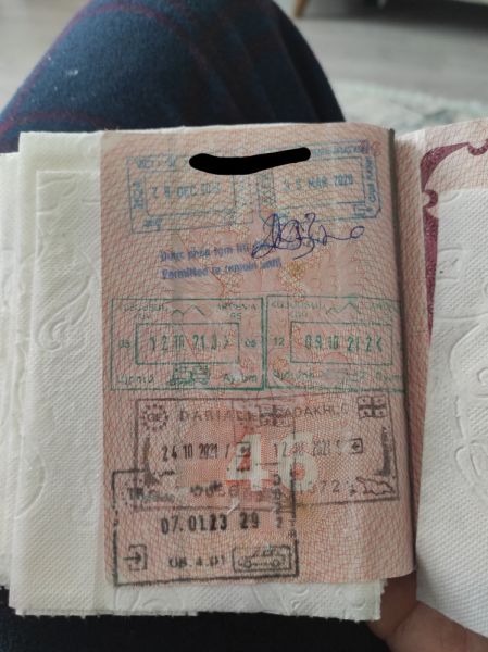 Поврежден загранпаспорт - могут быть проблемы на границе