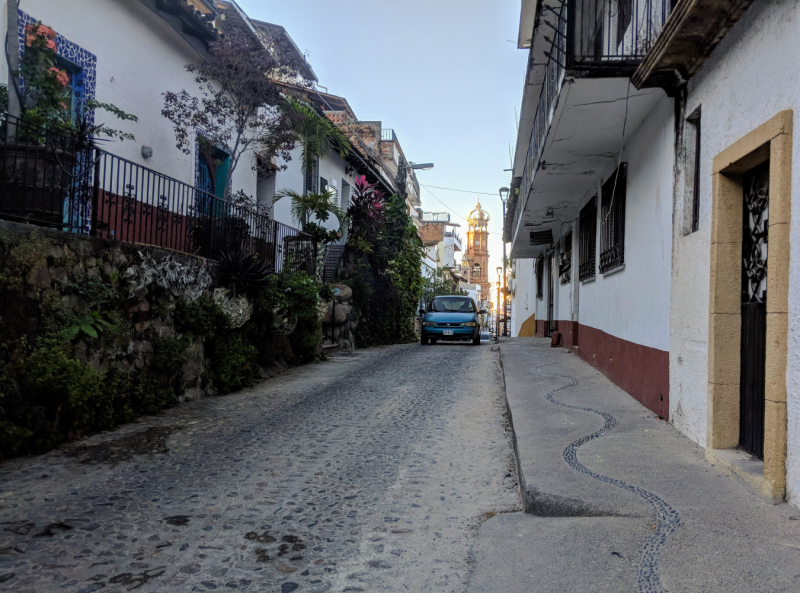 Puerto Vallarta, тихоокеанское побережье Мексики. Белое пятно на сайте Винского.