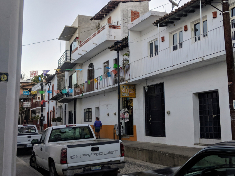 Puerto Vallarta, тихоокеанское побережье Мексики. Белое пятно на сайте Винского.