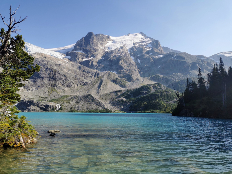 Joffre Lakes, BC. Один из самых красивых хайков Канады. Фото