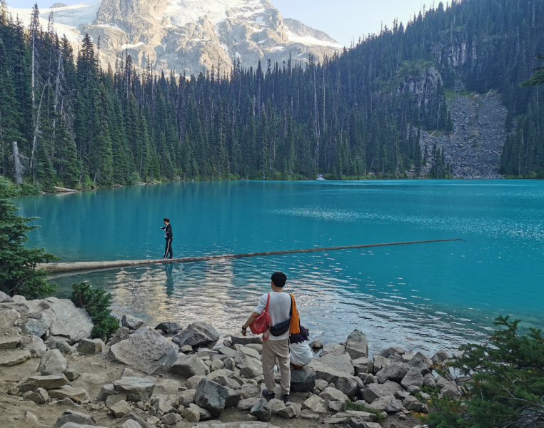 Joffre Lakes, BC. Один из самых красивых хайков Канады. Фото