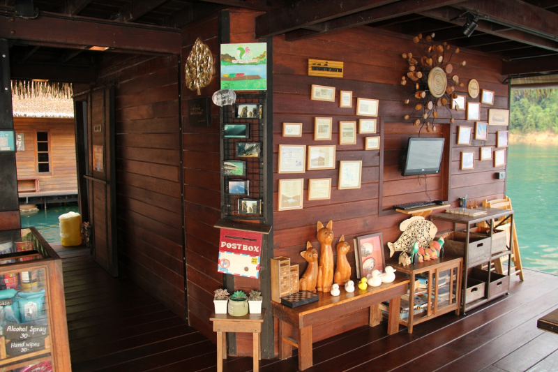 Две недели в Таиланде – это же, конечно, ни о чем. Немного Ко Липе, чуть-чуть озера Чео Лан, грамулька Пхи-Пхи. И капелюшка Малайзии (Куала-Лумпур).