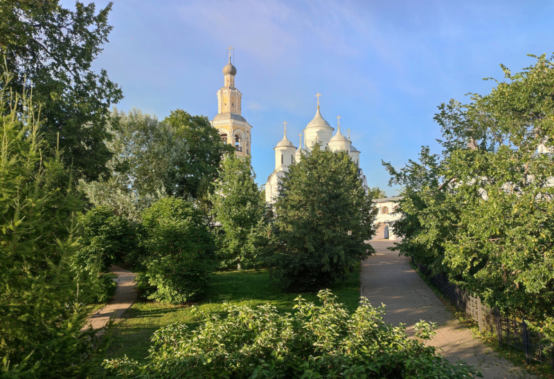 Вологда (Кириллов, Ферапонтово)-Архангельск (Малые Корелы)-Кировск (Хибины)-Мурманск-Териберка/август 2022