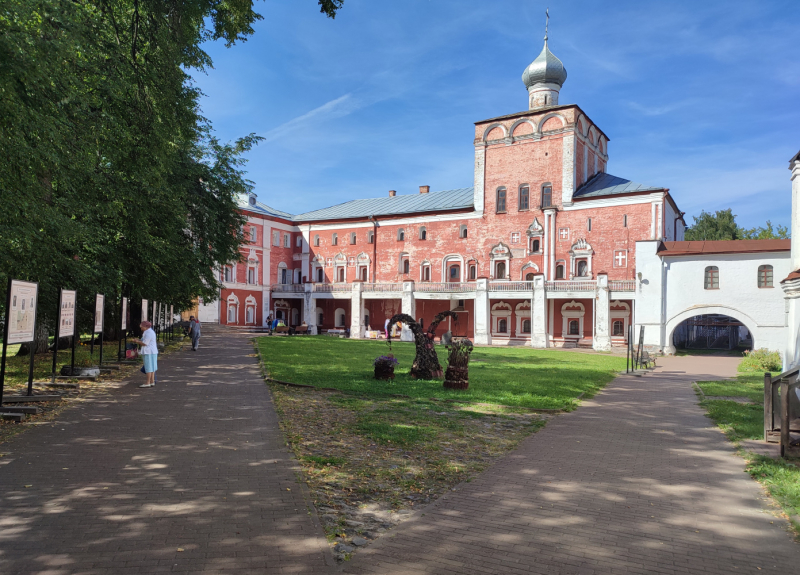 Вологда (Кириллов, Ферапонтово)-Архангельск (Малые Корелы)-Кировск (Хибины)-Мурманск-Териберка/август 2022