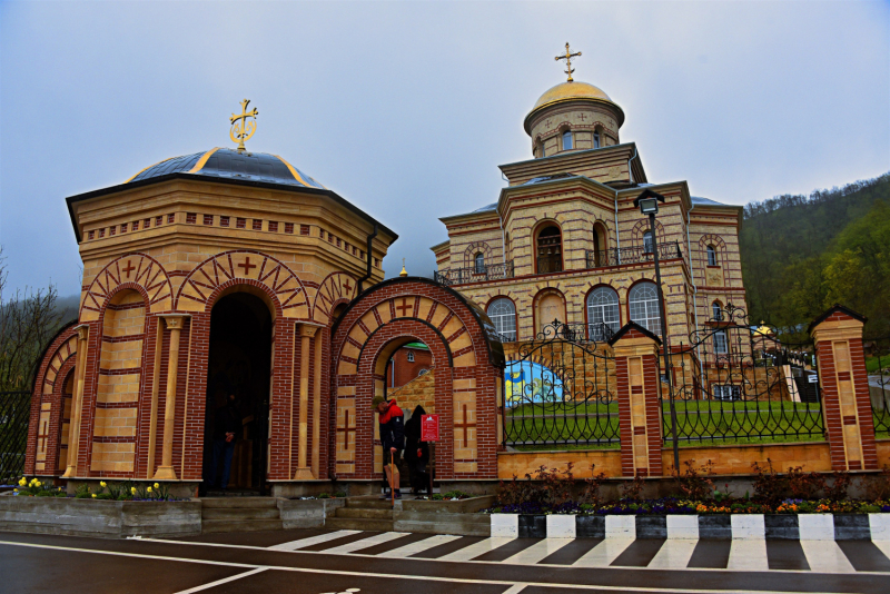 Храмы, церкви, соборы и разные святые места (фото)