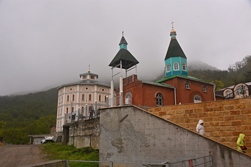 Храмы, церкви, соборы и разные святые места (фото)