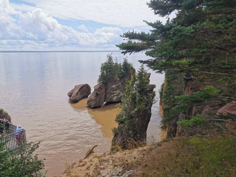 Босиком по морскому дну. Bay of Fundy, New Brunswick.