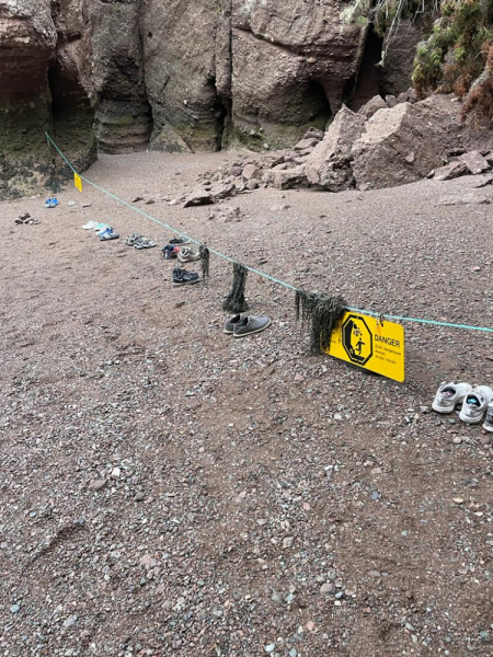 Босиком по морскому дну. Bay of Fundy, New Brunswick.