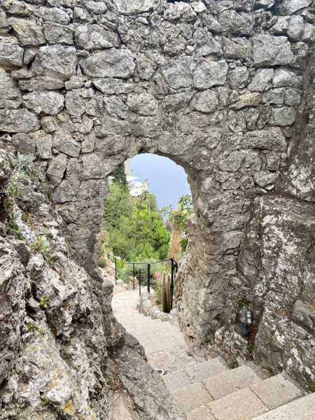 Пока мы ждем..