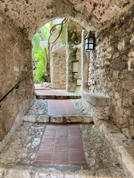 Пока мы ждем..