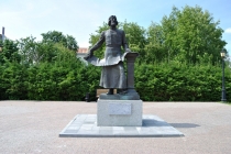 Памятник Ремезову Тобольск