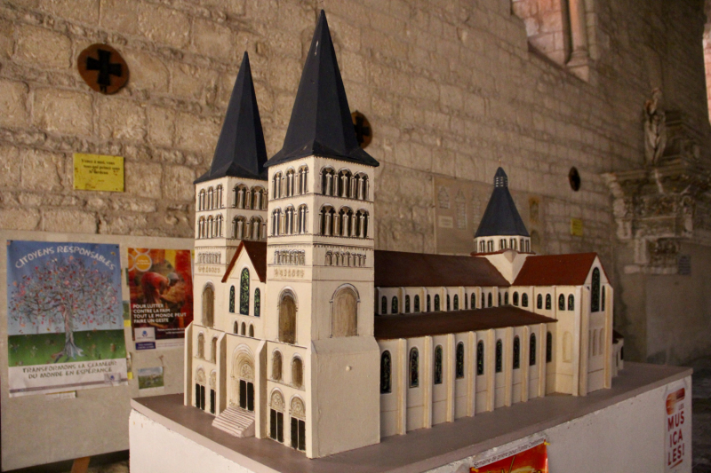 Французские зигзаги. Сентябрь 2019 г.