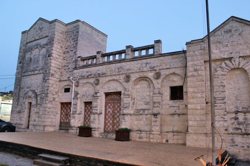 Достопримечательности Крыма: Феодосия, Коктебель, Судак, Нов свет, Ялта, Гурзуф, Ай-Петри. Фиолент Балаклава, Бахчисарай, Алушта, Евпатория, Тарханкут