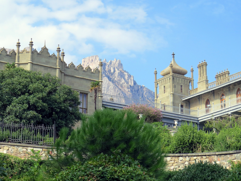 Достопримечательности Крыма: Феодосия, Коктебель, Судак, Нов свет, Ялта, Гурзуф, Ай-Петри. Фиолент Балаклава, Бахчисарай, Алушта, Евпатория, Тарханкут