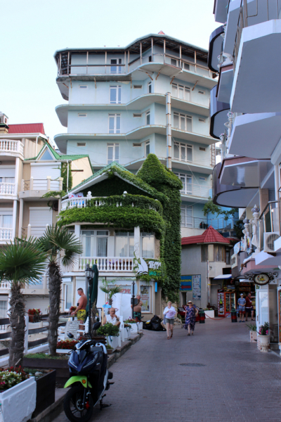 Достопримечательности Крыма: Феодосия, Коктебель, Судак, Нов свет, Ялта, Гурзуф, Ай-Петри. Фиолент Балаклава, Бахчисарай, Алушта, Евпатория, Тарханкут