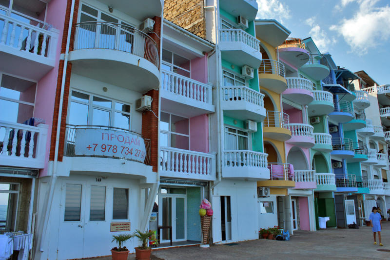 Достопримечательности Крыма: Феодосия, Коктебель, Судак, Нов свет, Ялта, Гурзуф, Ай-Петри. Фиолент Балаклава, Бахчисарай, Алушта, Евпатория, Тарханкут