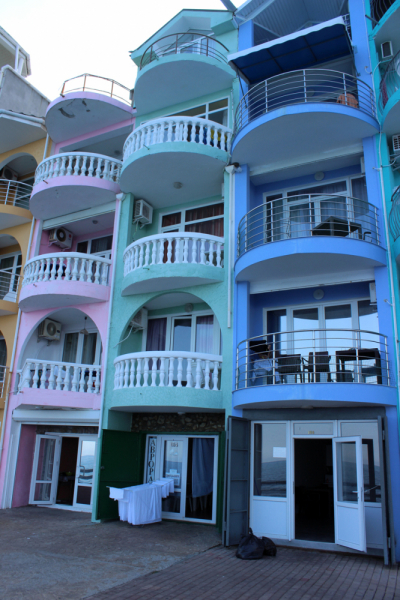 Достопримечательности Крыма: Феодосия, Коктебель, Судак, Нов свет, Ялта, Гурзуф, Ай-Петри. Фиолент Балаклава, Бахчисарай, Алушта, Евпатория, Тарханкут