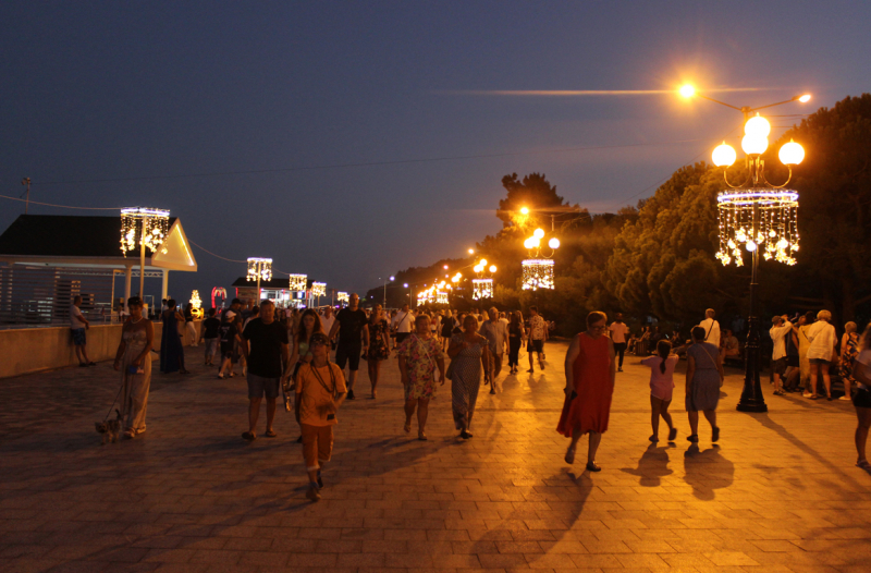 Достопримечательности Крыма: Феодосия, Коктебель, Судак, Нов свет, Ялта, Гурзуф, Ай-Петри. Фиолент Балаклава, Бахчисарай, Алушта, Евпатория, Тарханкут