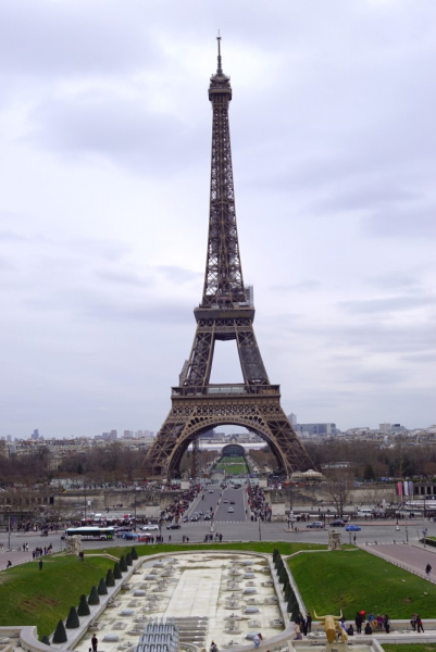 Увидеть Париж и...уехать из него подальше (Париж, Руан, Этрета, Мон Сен Мишель, Шенонсо) март 2023