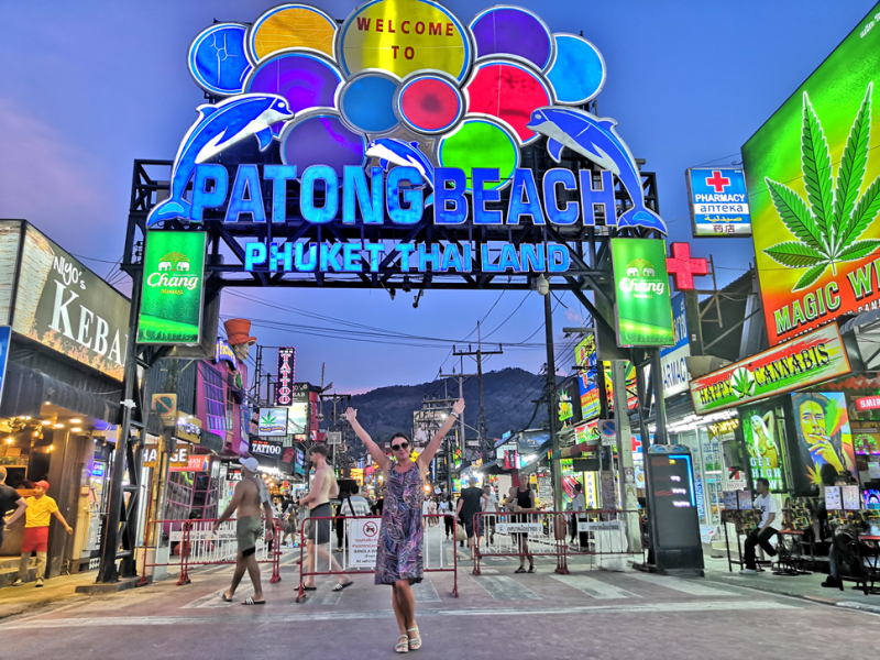 Путеводитель по Пхукету: маршруты и экскурсии, пляжи и храмы, поездки на острова  и смотровые площадки.