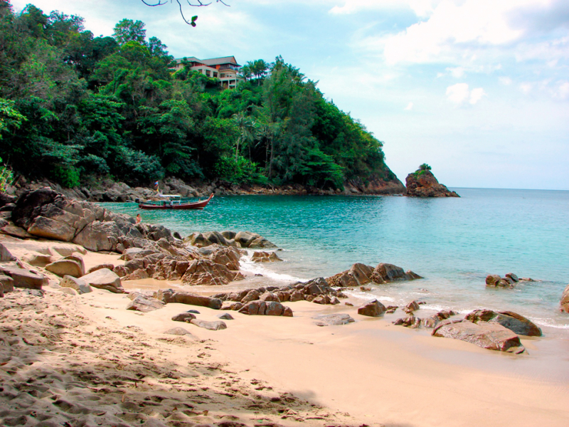 Путеводитель по Пхукету: маршруты и экскурсии, пляжи и храмы, поездки на острова  и смотровые площадки.