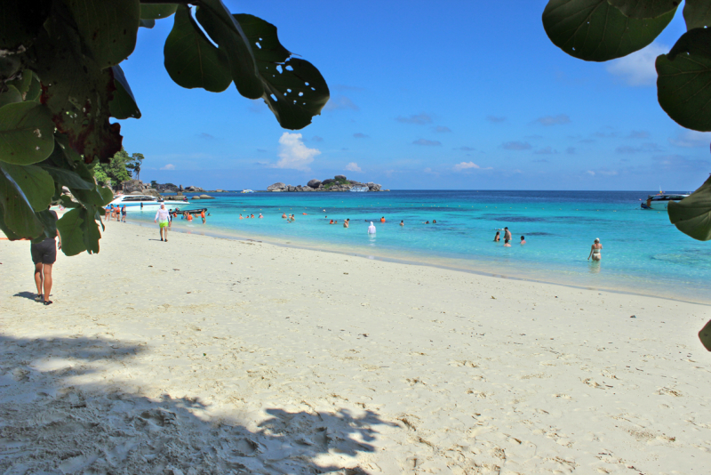 Путеводитель по Пхукету: маршруты и экскурсии, пляжи и храмы, поездки на острова  и смотровые площадки.