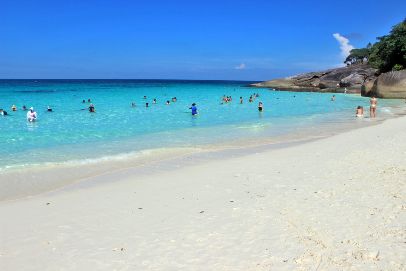 Путеводитель по Пхукету: маршруты и экскурсии, пляжи и храмы, поездки на острова  и смотровые площадки.