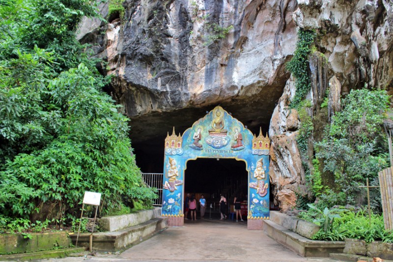 Путеводитель по Пхукету: маршруты и экскурсии, пляжи и храмы, поездки на острова  и смотровые площадки.