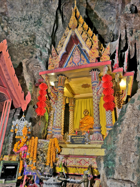 Путеводитель по Пхукету: маршруты и экскурсии, пляжи и храмы, поездки на острова  и смотровые площадки.