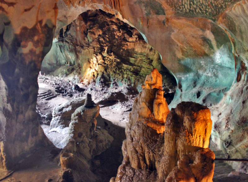 Путеводитель по Пхукету: маршруты и экскурсии, пляжи и храмы, поездки на острова  и смотровые площадки.