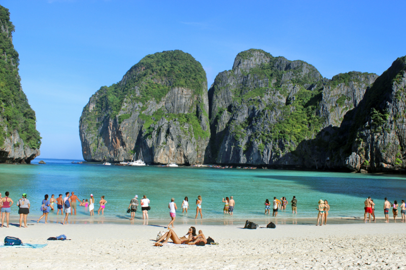 Путеводитель по Пхукету: маршруты и экскурсии, пляжи и храмы, поездки на острова  и смотровые площадки.