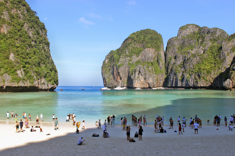 Путеводитель по Пхукету: маршруты и экскурсии, пляжи и храмы, поездки на острова  и смотровые площадки.