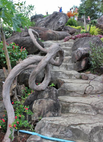 Путеводитель по Пхукету: маршруты и экскурсии, пляжи и храмы, поездки на острова  и смотровые площадки.