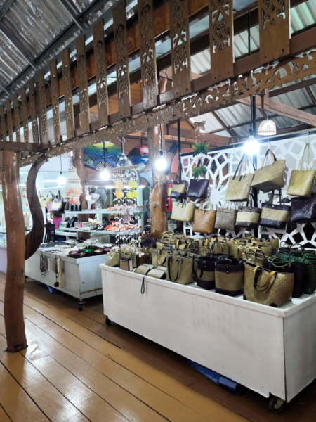 Путеводитель по Пхукету: маршруты и экскурсии, пляжи и храмы, поездки на острова  и смотровые площадки.