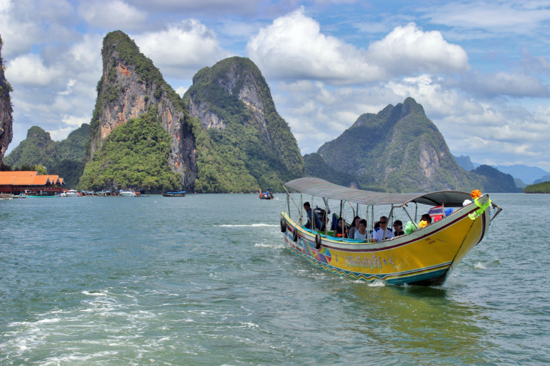 Путеводитель по Пхукету: маршруты и экскурсии, пляжи и храмы, поездки на острова  и смотровые площадки.