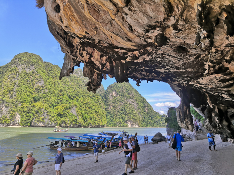 Путеводитель по Пхукету: маршруты и экскурсии, пляжи и храмы, поездки на острова  и смотровые площадки.