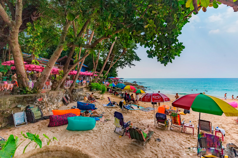 Путеводитель по Пхукету: маршруты и экскурсии, пляжи и храмы, поездки на острова  и смотровые площадки.