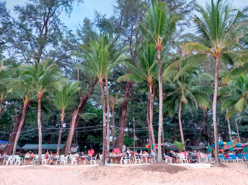 Путеводитель по Пхукету: маршруты и экскурсии, пляжи и храмы, поездки на острова  и смотровые площадки.