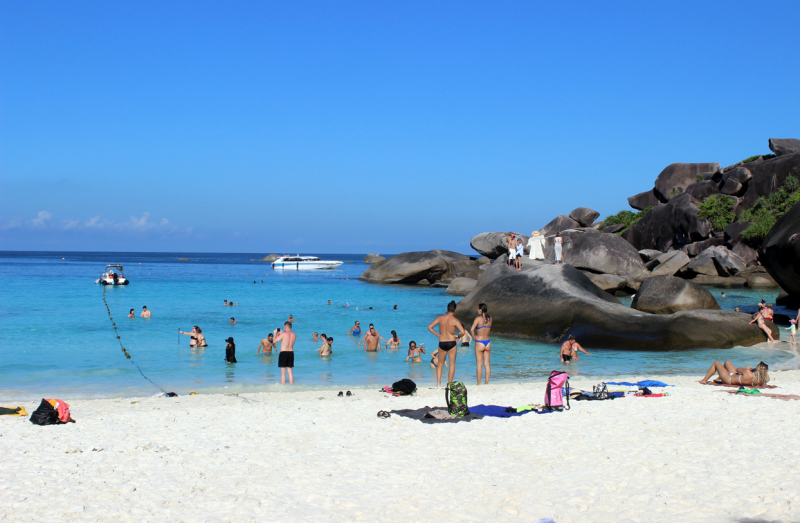 Путеводитель по Пхукету: маршруты и экскурсии, пляжи и храмы, поездки на острова  и смотровые площадки.