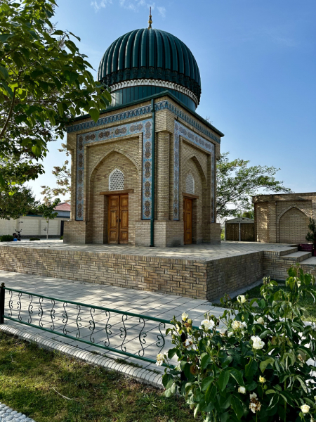 Узбекистан. По Ферганской долине - Наманган, Коканд, Риштан, Маргилан (май 2024)