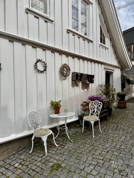 Пока мы ждем..