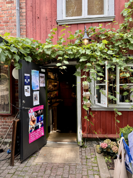 Пока мы ждем..