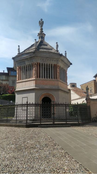 Италия и Франция в одном флаконе: инструкция по созданию нового человека