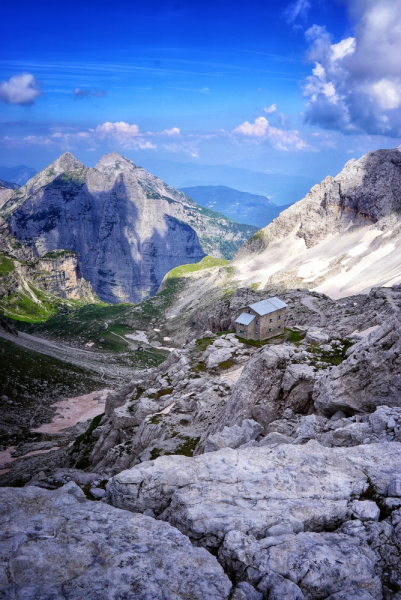 Dolomiti di Brenta (июль 2024) соло-хайк с двумя собаками Dolomiti di Brenta (июль 2024) соло-хайк с двумя собаками