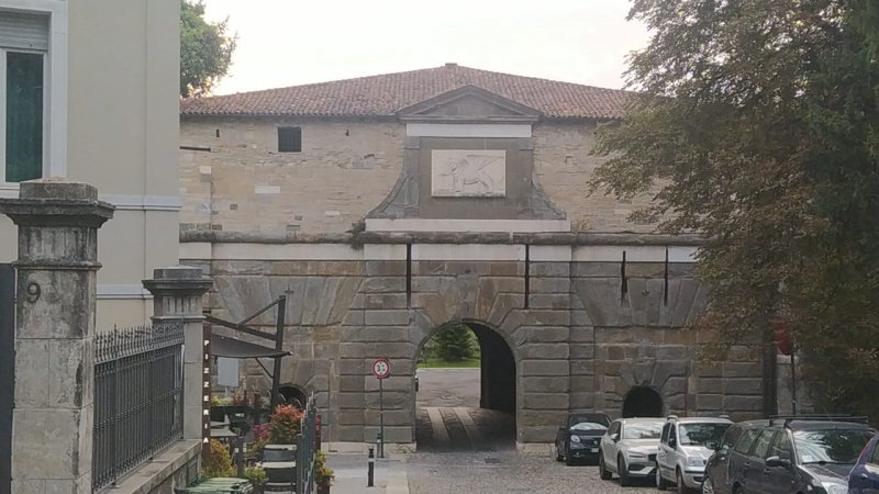 Италия и Франция в одном флаконе: инструкция по созданию нового человека