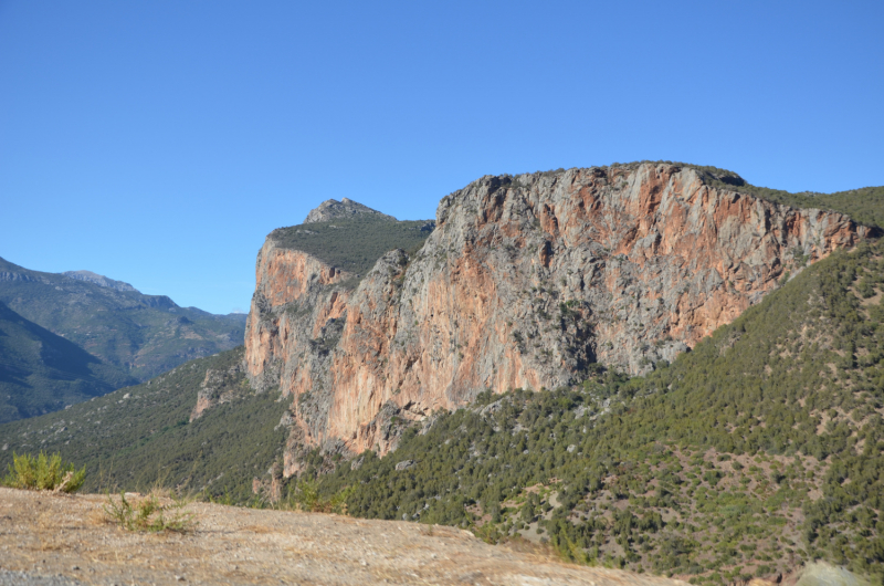 Марокко в сентябре 2024: Танжер, Шефшауэн, водопады Akchour и Тетуан.