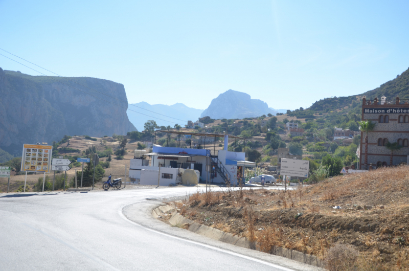 Марокко в сентябре 2024: Танжер, Шефшауэн, водопады Akchour и Тетуан.