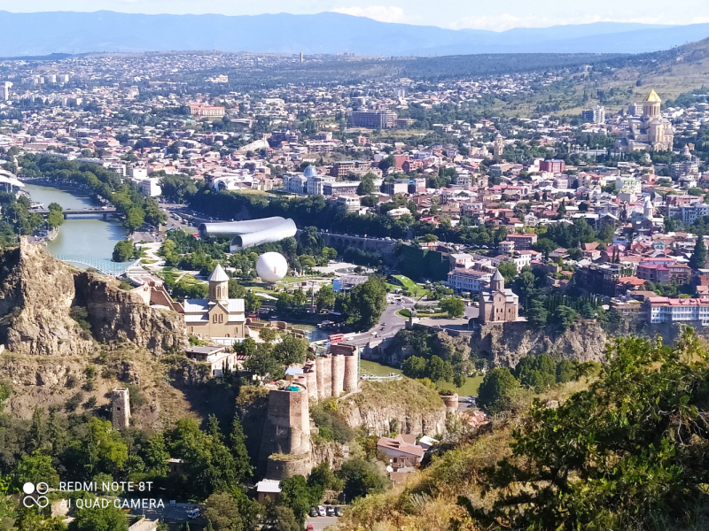 Италия и Франция в одном флаконе: инструкция по созданию нового человека