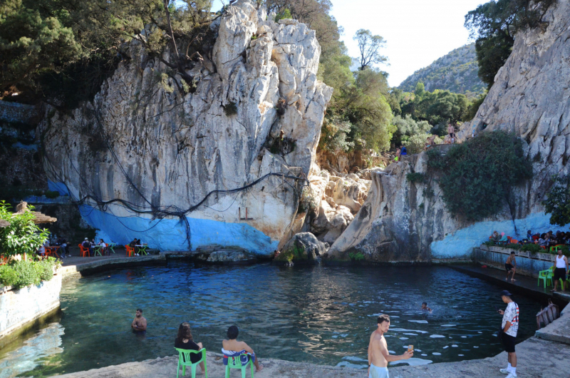 Марокко в сентябре 2024: Танжер, Шефшауэн, водопады Akchour и Тетуан.